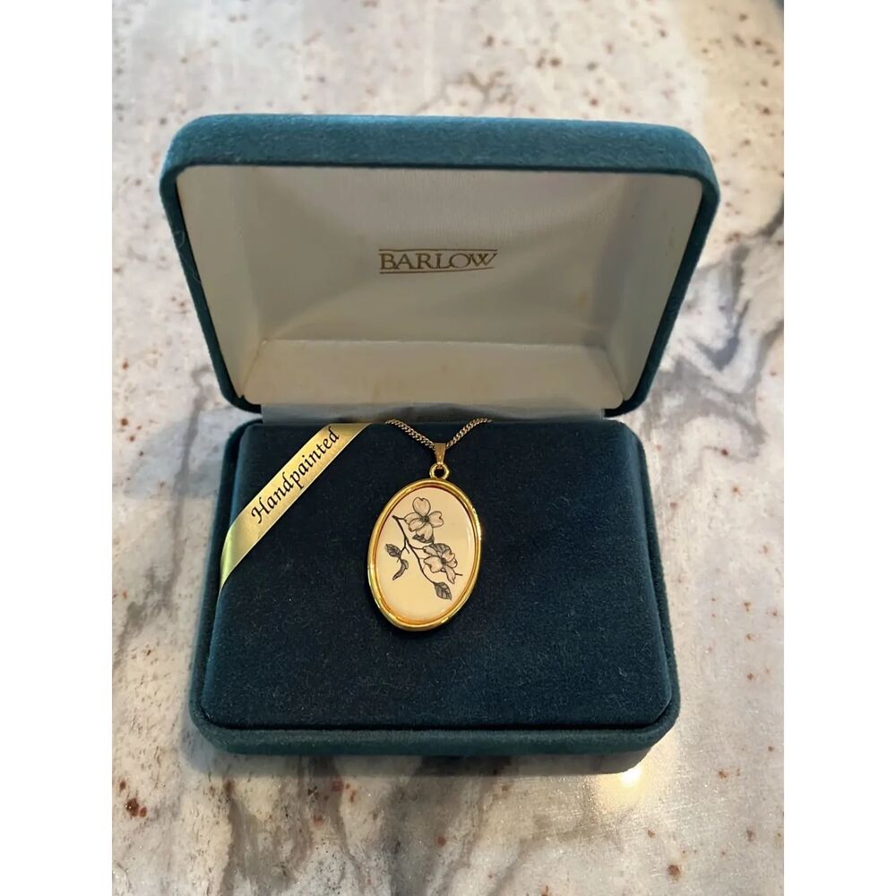 Vintage Barlow Hand Painted Necklace New